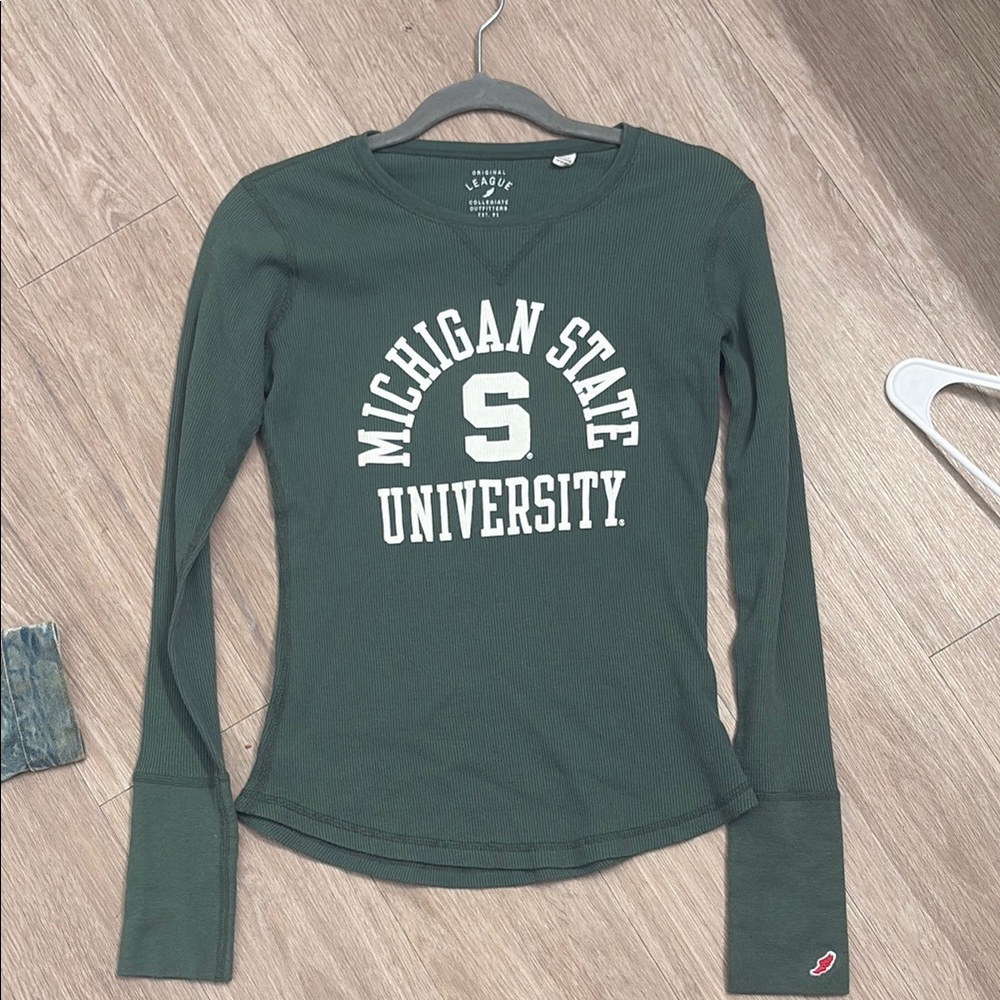 Michigan State University Green Long Sleeve Top fitted- small